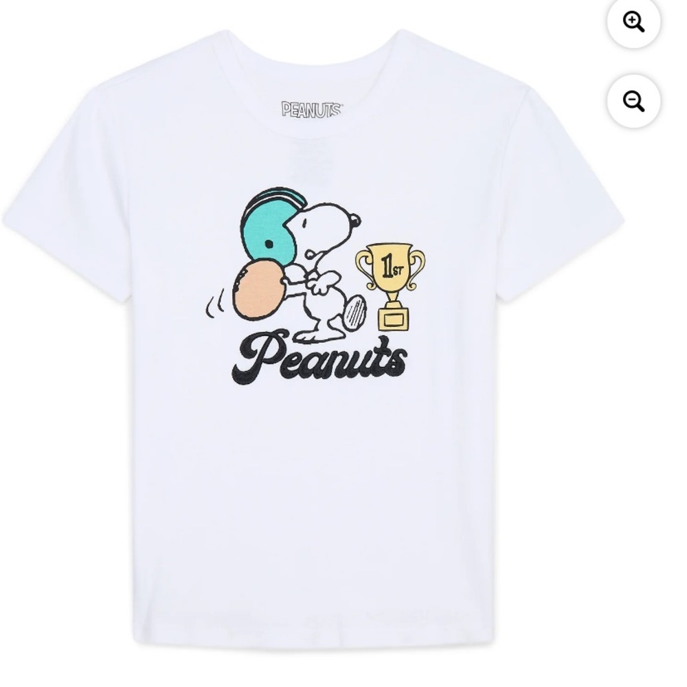 NEW Peanuts White Tee with Snoopy Football Design NWT